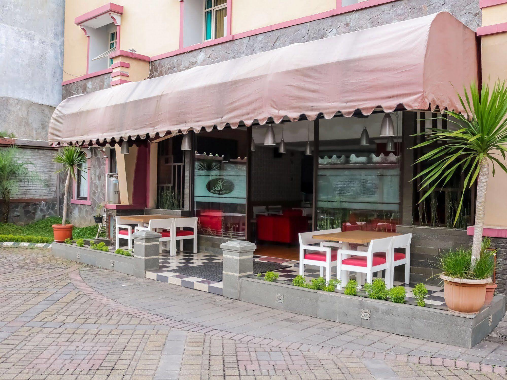 Hotel Nida Sukajadi Railway Station Cibogo Bandung