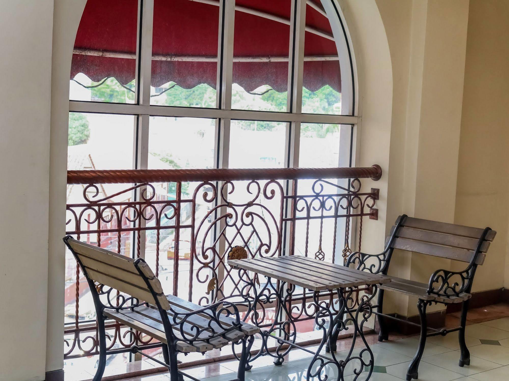 Hotel Nida Sukajadi Railway Station Cibogo Bandung